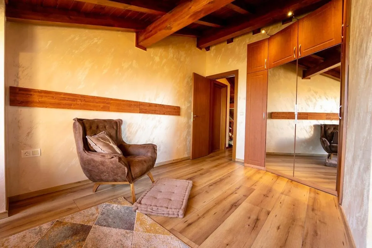 Host2U Penthouse 2-Bedrooms The Best View - Free Parking 班斯科 公寓